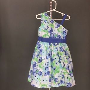 Beautiful tulle-lined 👗